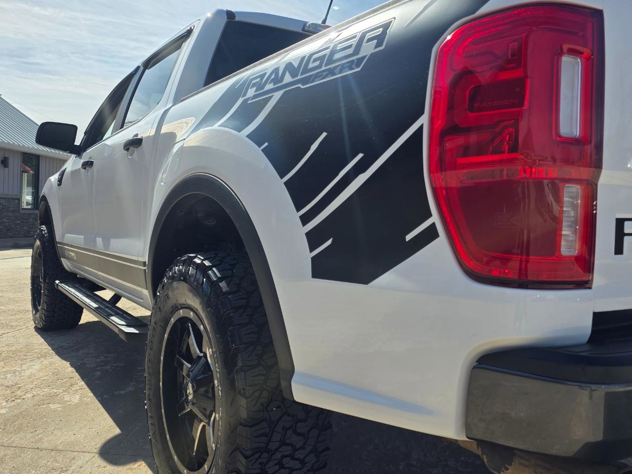 Used 2021 Ford Ranger XLT w/ Equipment Group 302A High image 15