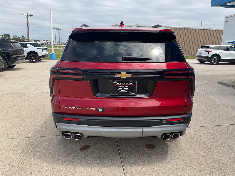 New 2026 Chevrolet Traverse LT w/ Driver Confidence Package AWD/4WD image 6