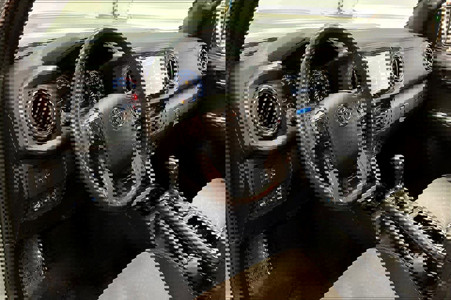 Used 2023 Toyota Tacoma TRD Sport image 15