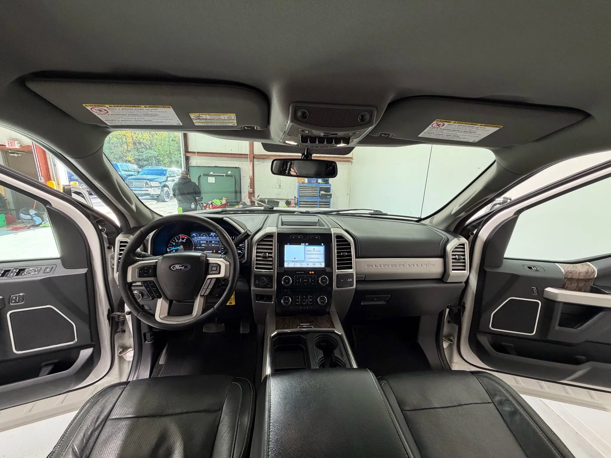 Used 2017 Ford F250 Lariat w/ Chrome Package image 14