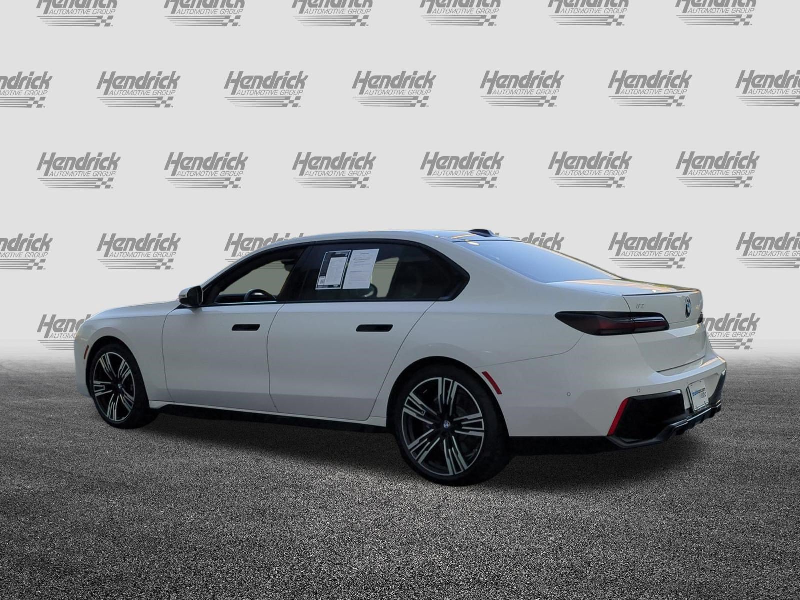 Certified 2024 BMW i7 eDrive50 w/ M Sport Package RWD image 8