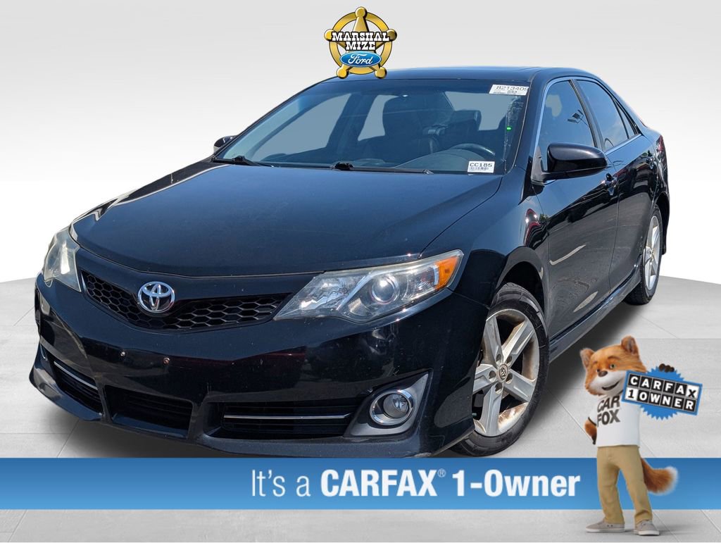 Used 2013 Toyota Camry SE image 1
