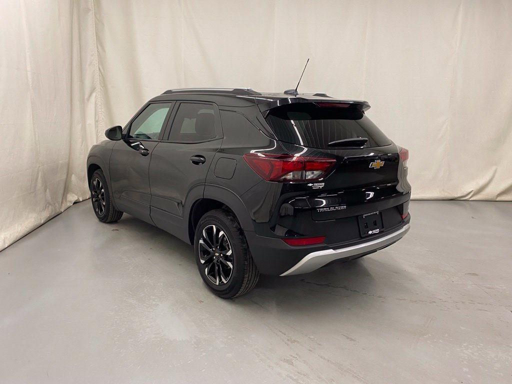 Used 2023 Chevrolet TrailBlazer LT FWD image 5