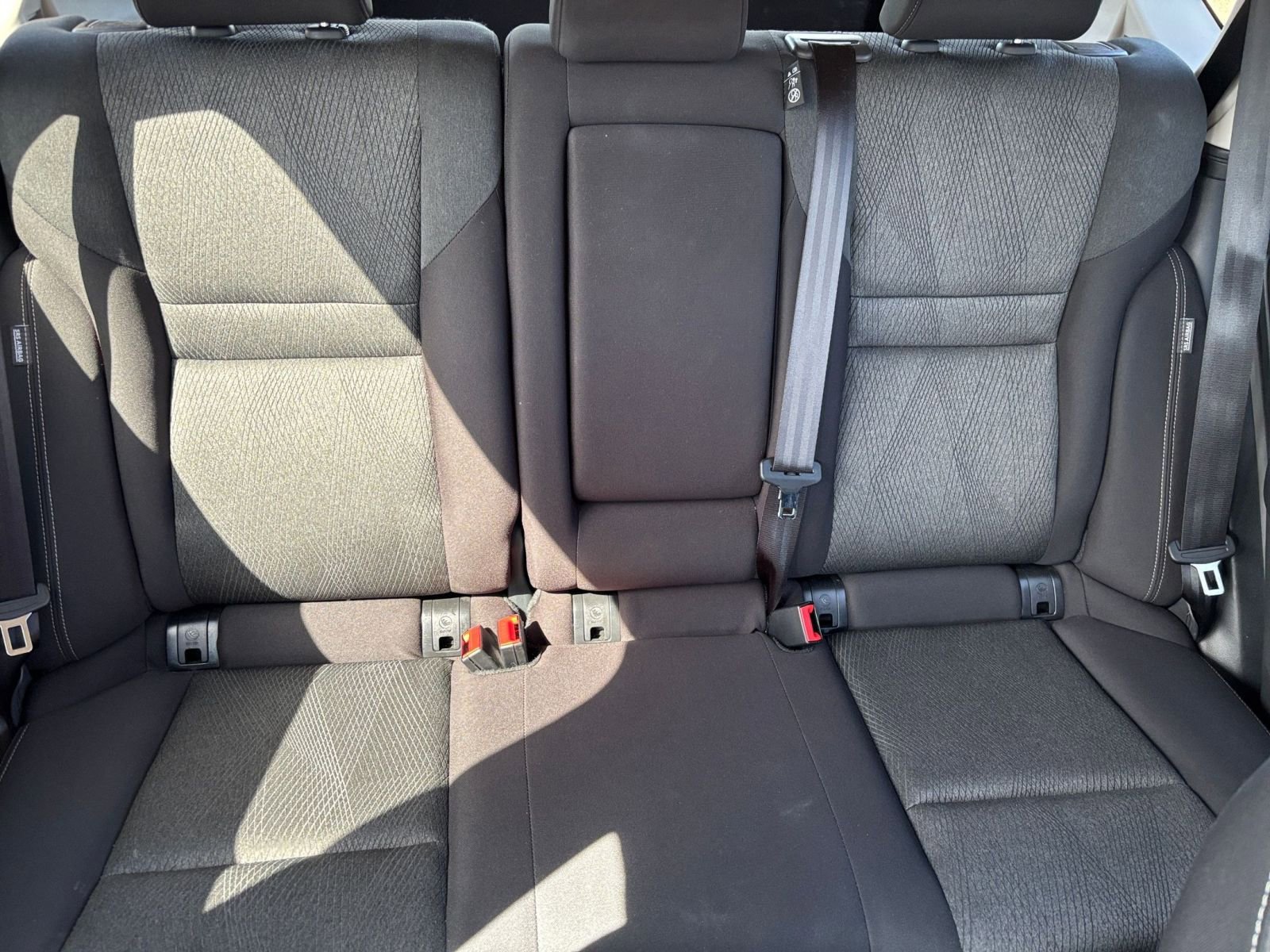 Used 2025 Nissan Rogue SV FWD image 40