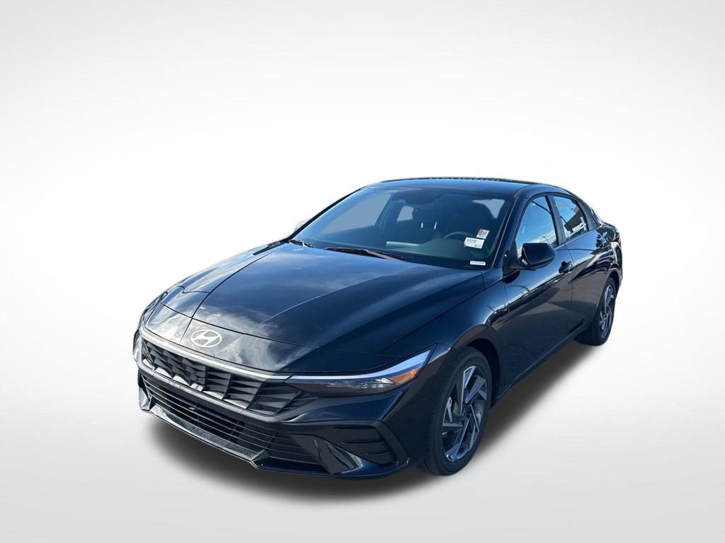 Used 2025 Hyundai Elantra SEL w/ Cargo Package FWD image 1