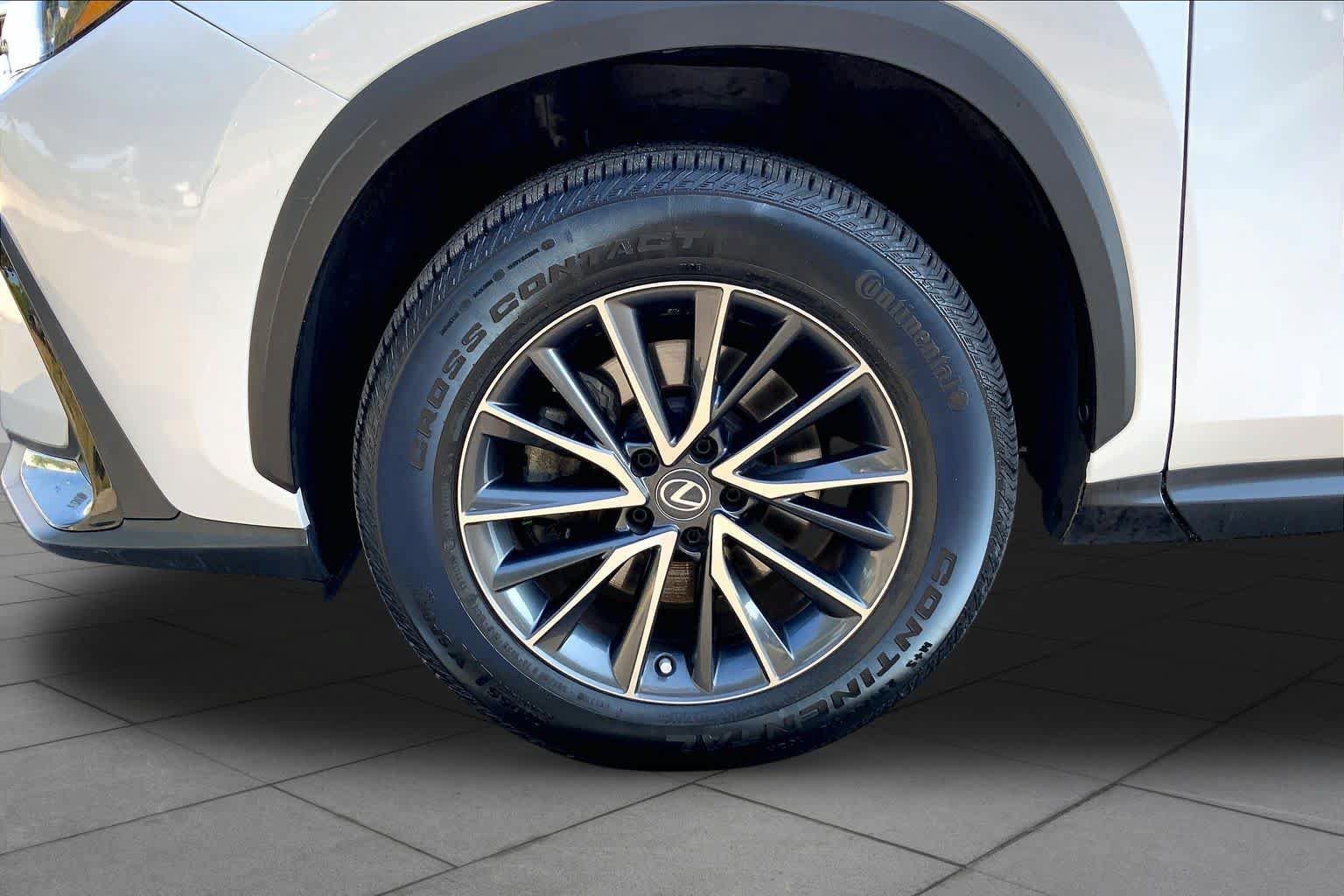 Used 2023 Lexus NX 250 FWD image 11