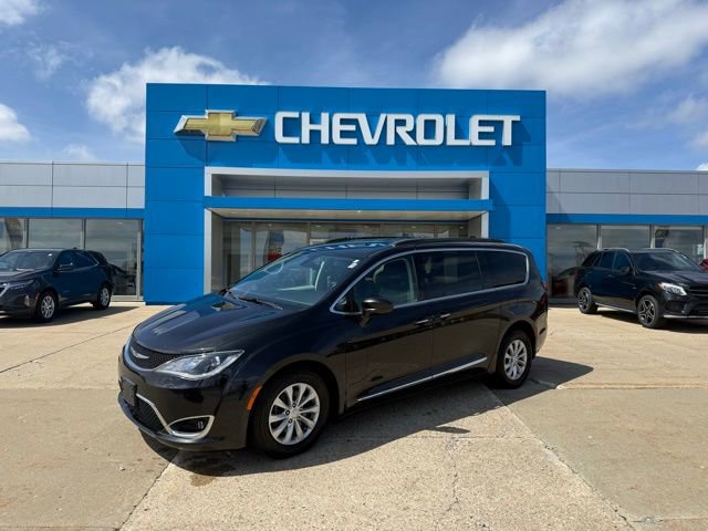 Used 2017 Chrysler Pacifica Touring-L