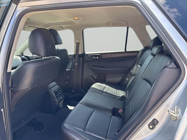 Used 2018 Subaru Outback 2.5i Limited AWD/4WD image 13