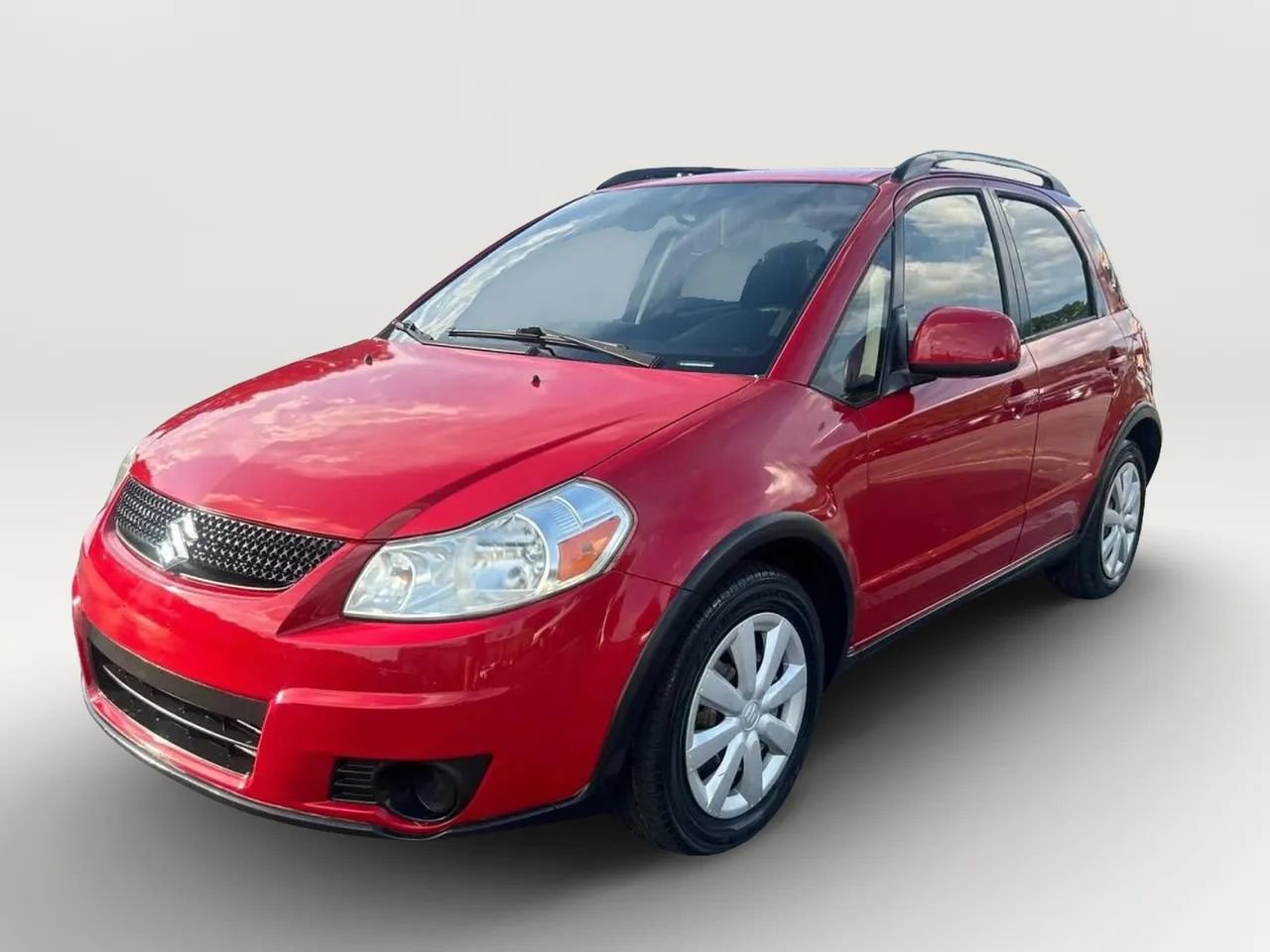 Used 2010 Suzuki SX4 Hatchback FWD image 1