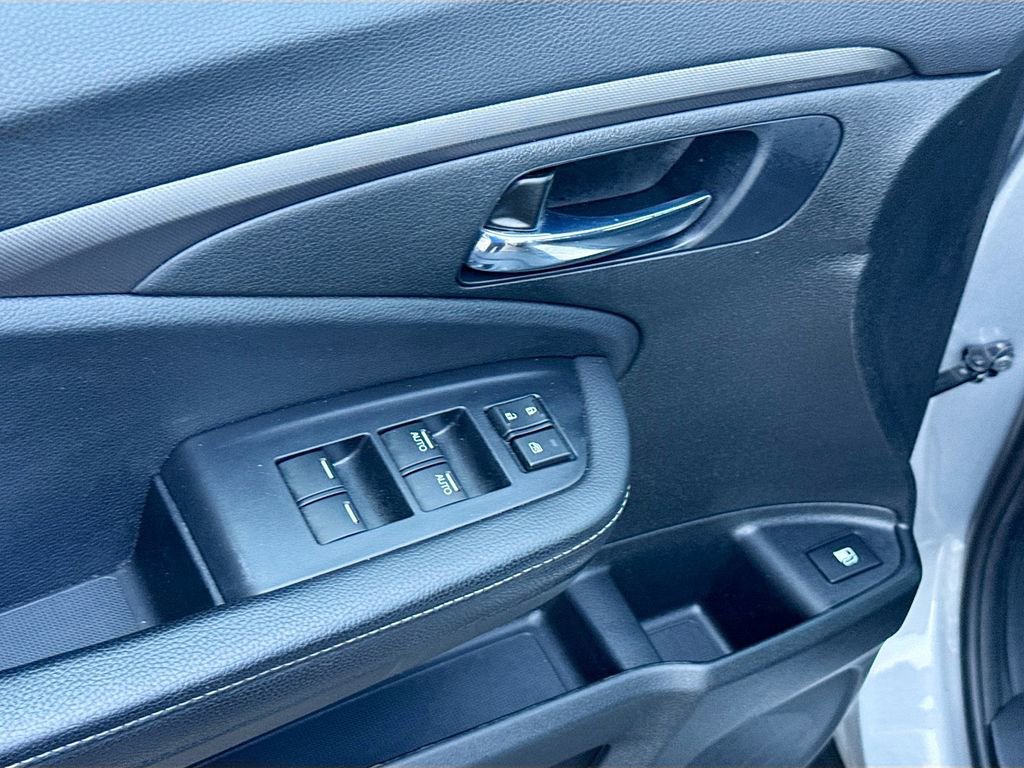 Used 2024 Honda Ridgeline Sport image 19