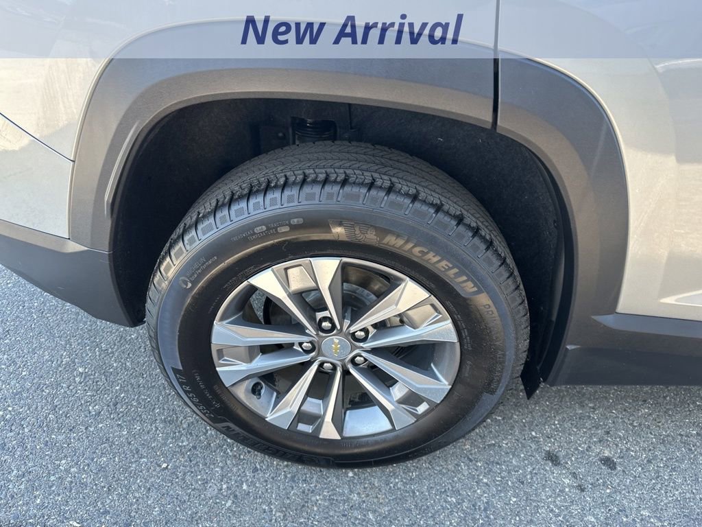 Used 2025 Chevrolet Equinox LT image 7