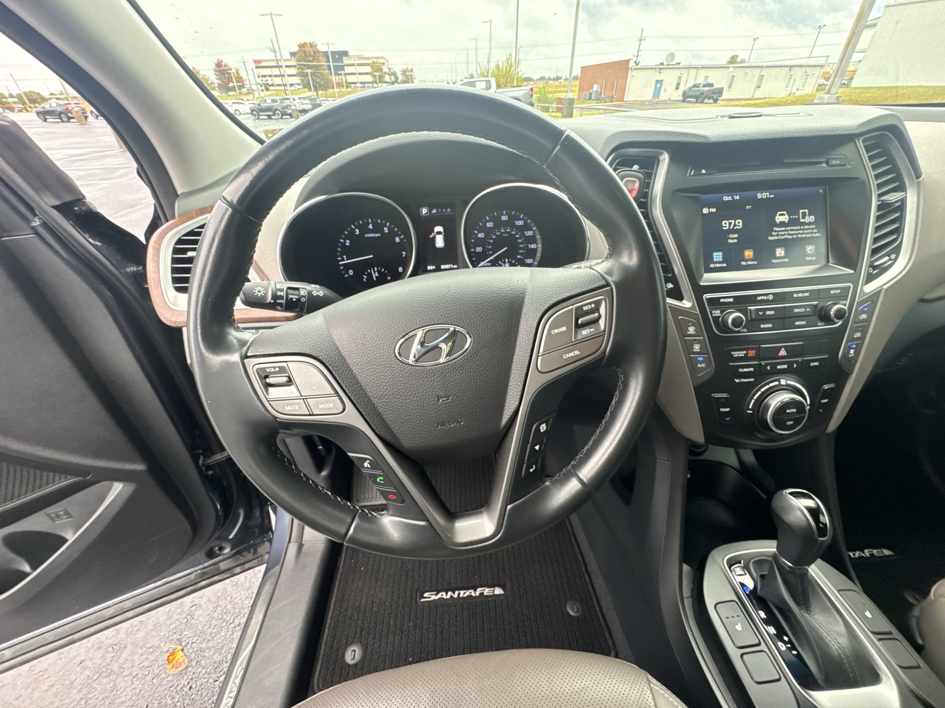 Used 2018 Hyundai Santa Fe SE w/ SE Premium Package 02 AWD/4WD image 14