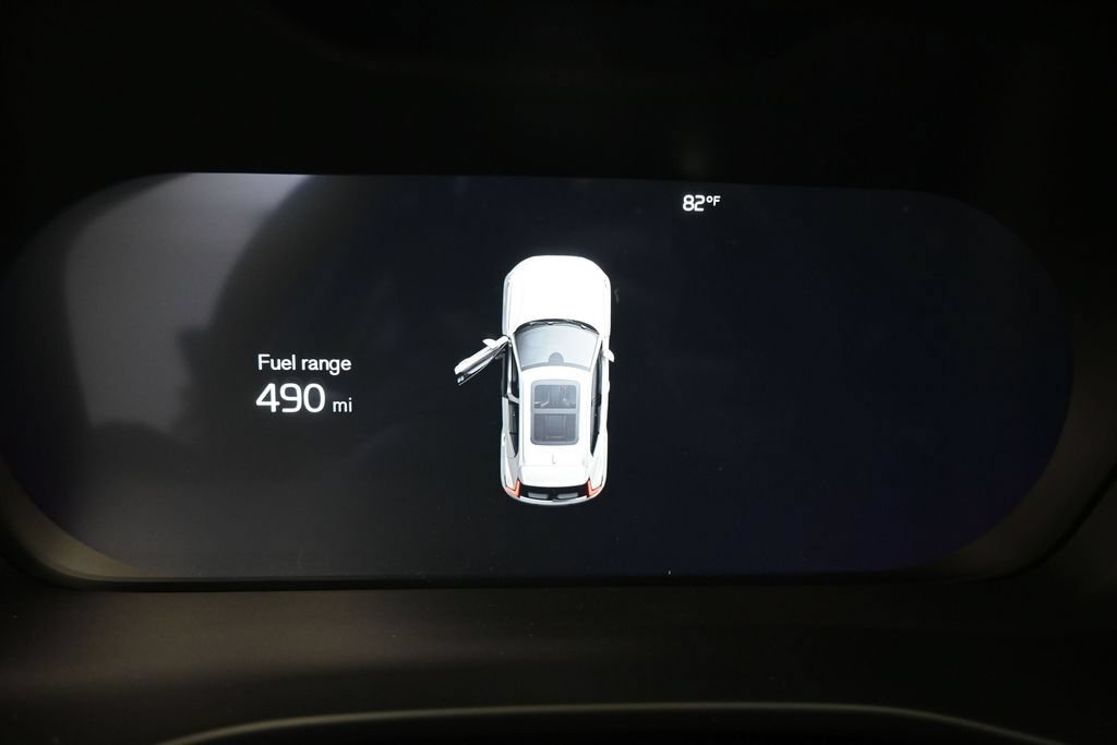New 2026 Volvo XC40 B4 Core w/ Protection Package Premier FWD image 12