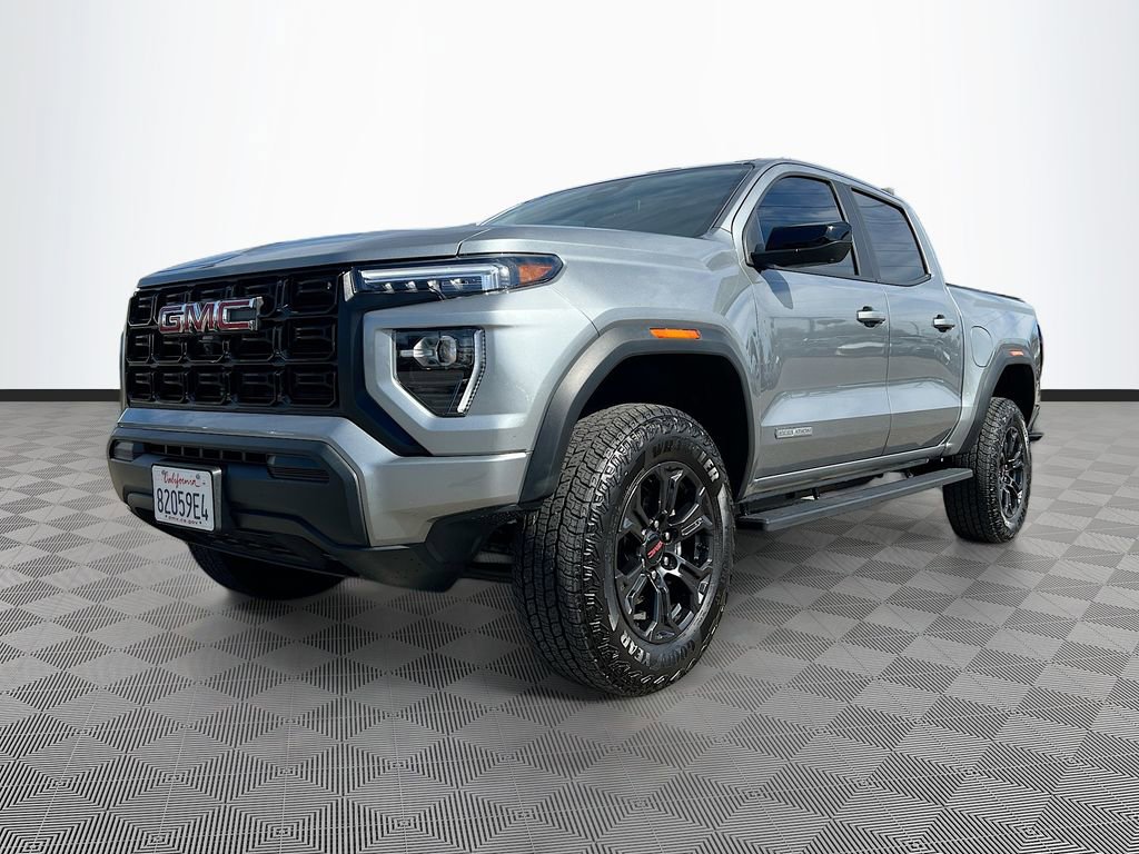 Used 2025 GMC Canyon Elevation w/ Technology Package RWD image 3