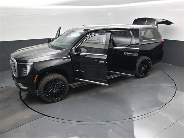Used 2025 GMC Yukon XL Denali w/ Sun & Power Step Package image 60