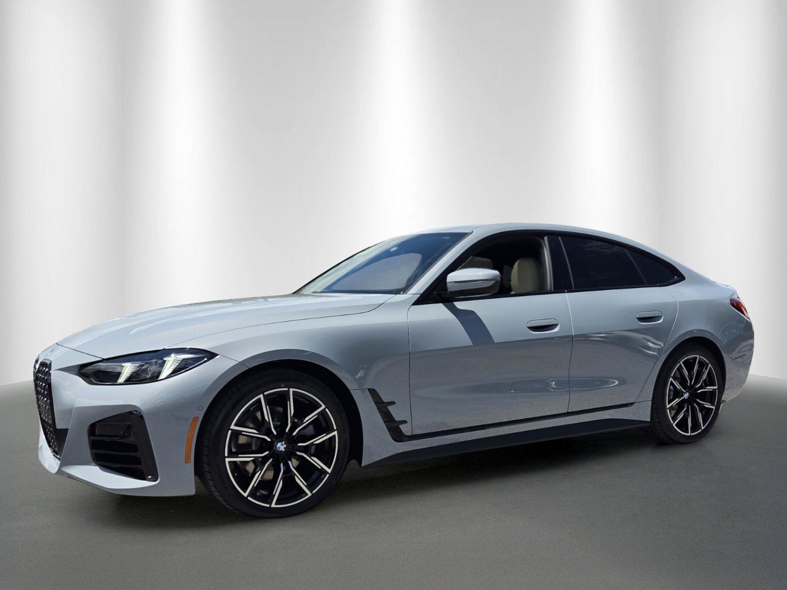 New 2026 BMW 430i w/ M Sport Package RWD image 3