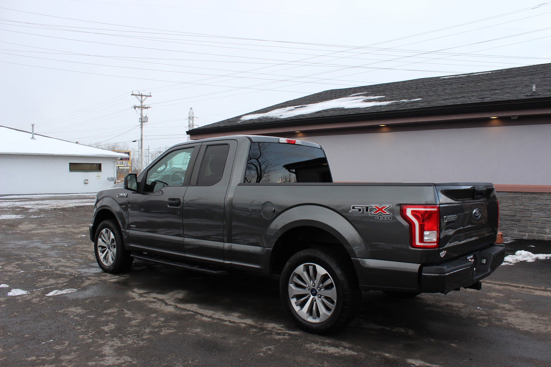 Used 2017 Ford F150 XL w/ Equipment Group 101A Mid image 9