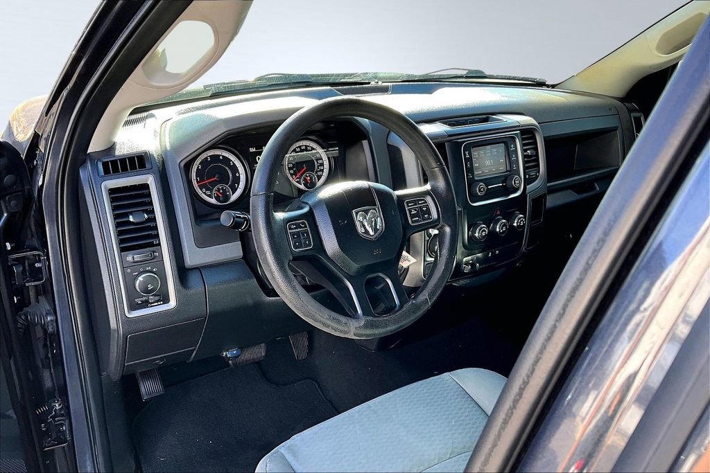 Used 2017 RAM 1500 Express image 4