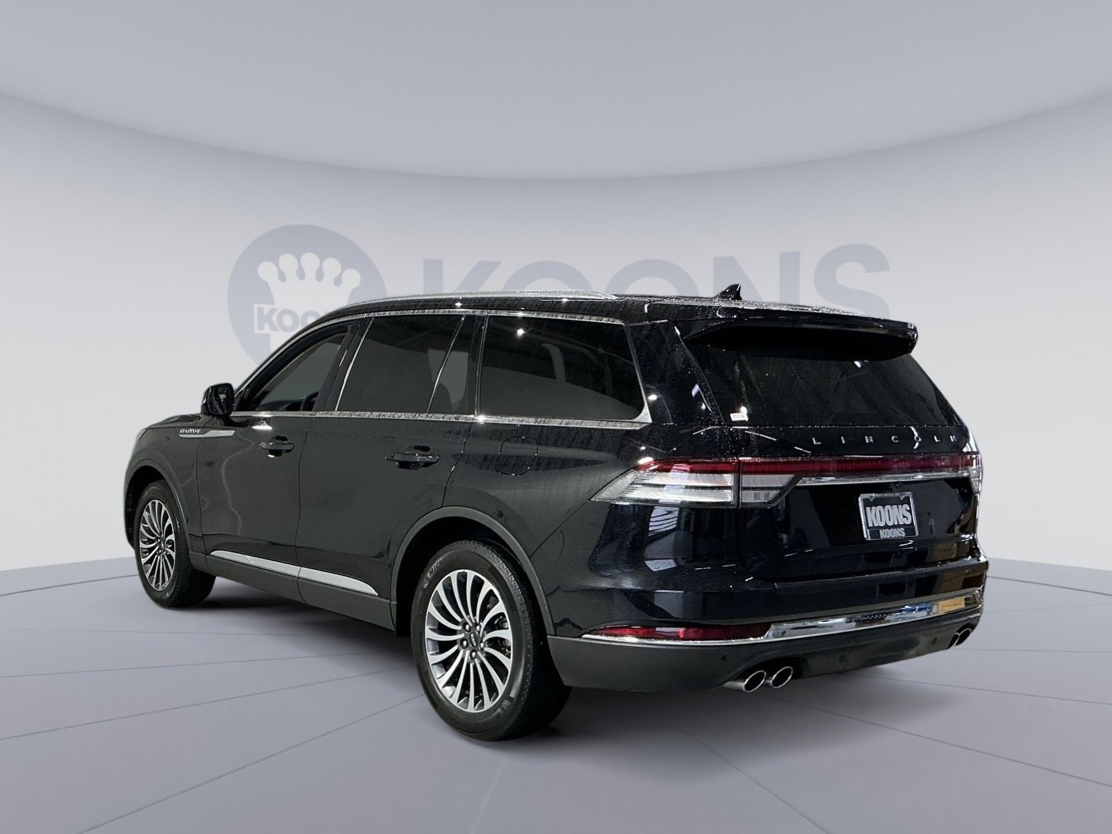 Used 2024 Lincoln Aviator AWD w/ Premium Package image 14