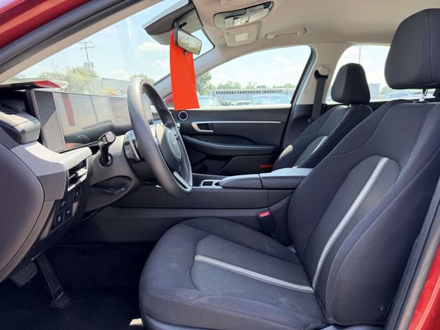 Used 2025 Hyundai Sonata SEL FWD image 16