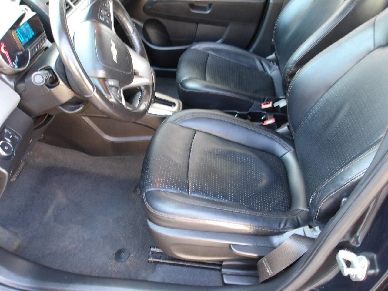 Used 2015 Chevrolet Sonic LTZ image 5