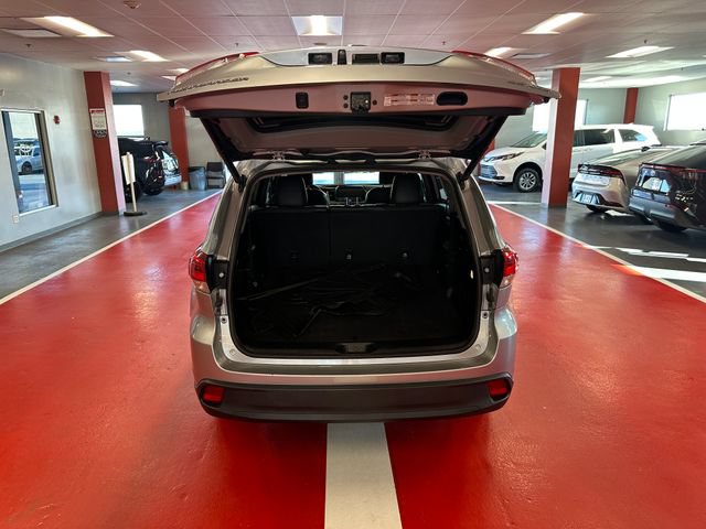 Certified 2019 Toyota Highlander Plus AWD/4WD image 30