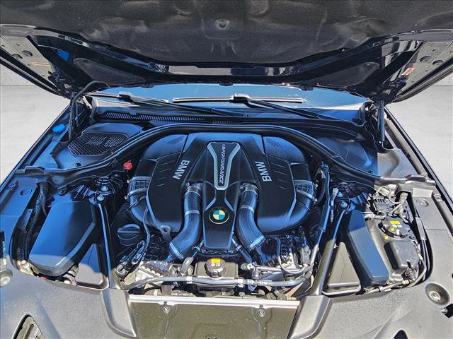 Used 2018 BMW M550i xDrive AWD/4WD image 23