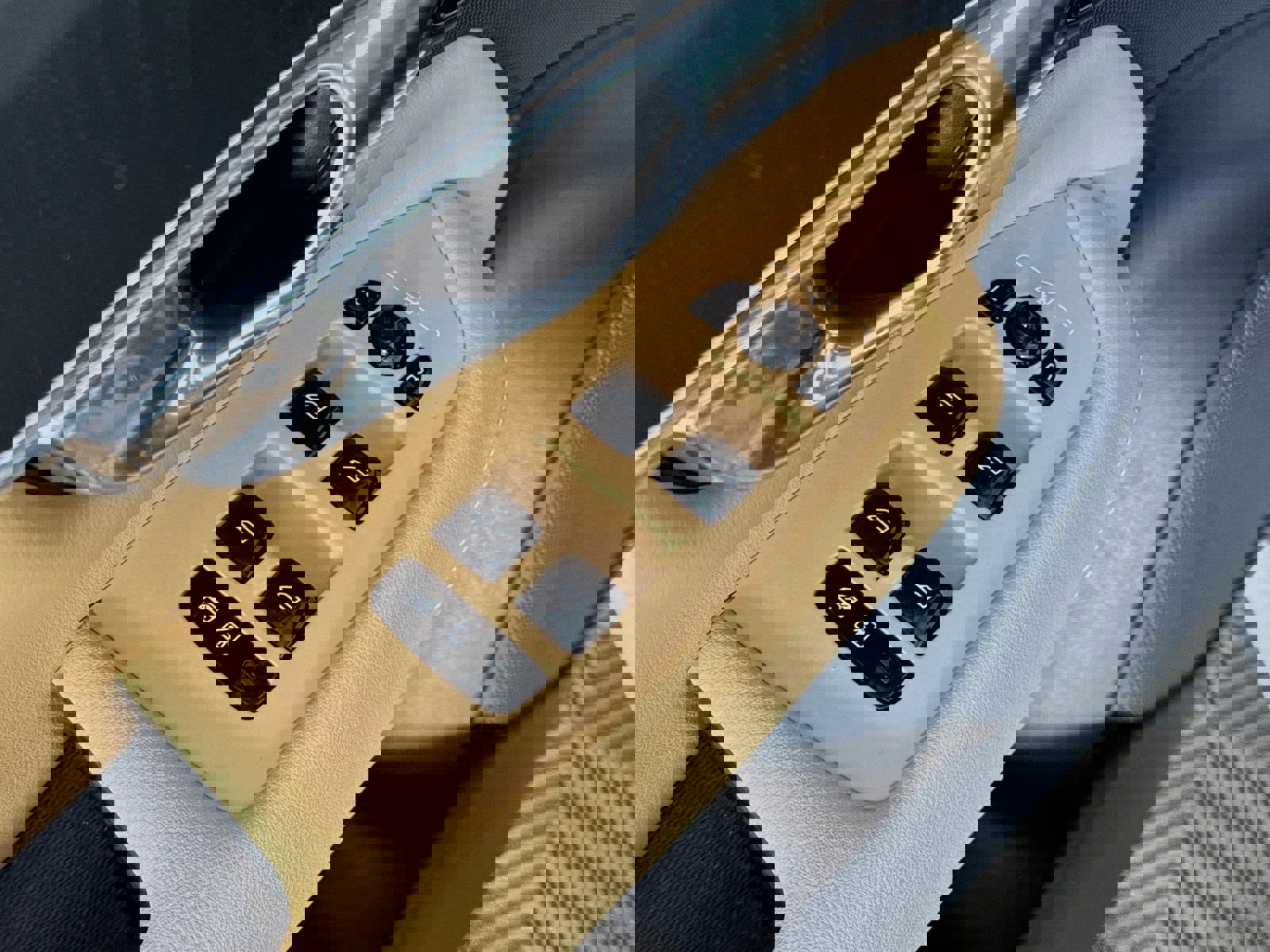 Used 2022 Volvo XC90 T8 Inscription image 21