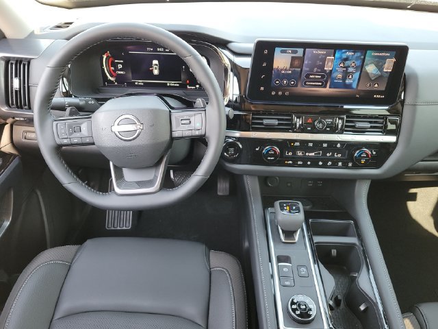 New 2026 Nissan Pathfinder SL AWD/4WD image 12