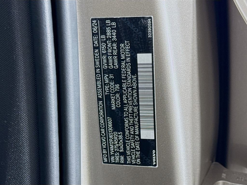 Certified 2025 Volvo XC90 B5 Core w/ Protection Package Premier image 33