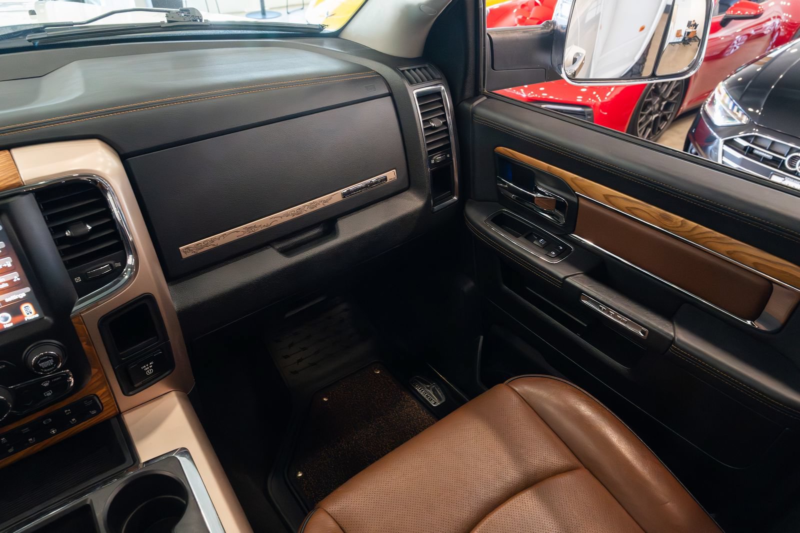 Used 2015 RAM 3500 Laramie Longhorn AWD/4WD image 13