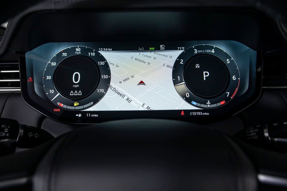 Used 2025 Land Rover Range Rover SE image 27