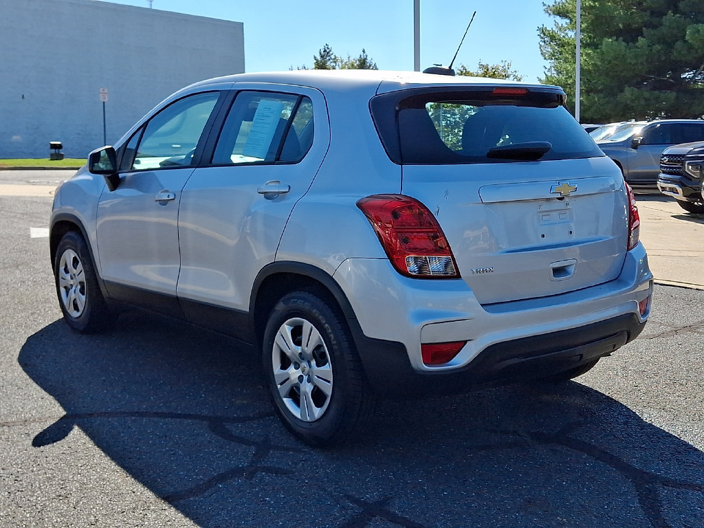 Used 2017 Chevrolet Trax LS FWD image 7