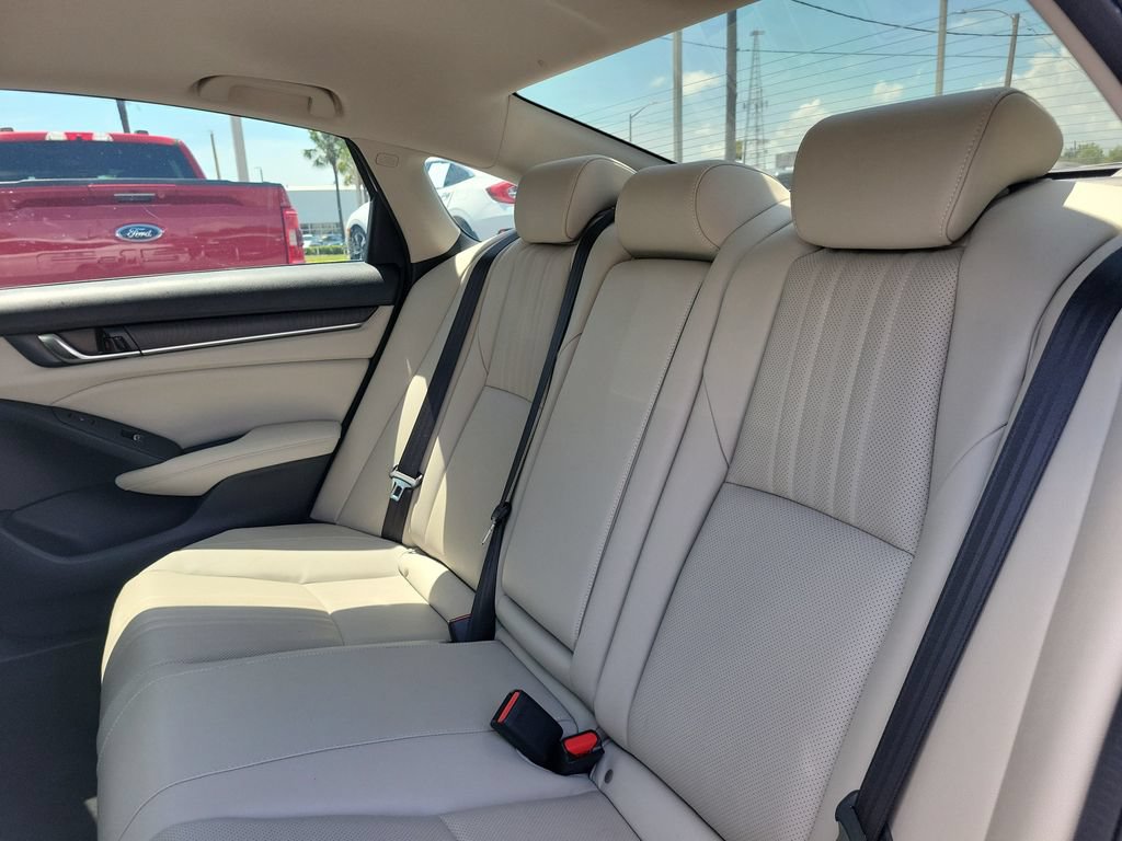 Used 2020 Honda Accord Touring image 10
