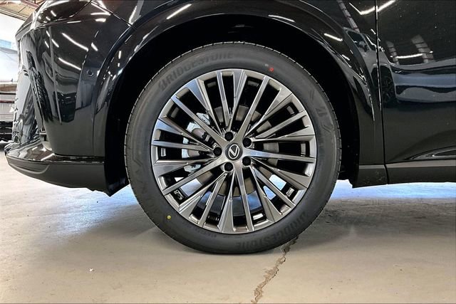 New 2026 Lexus RX 450h AWD image 12