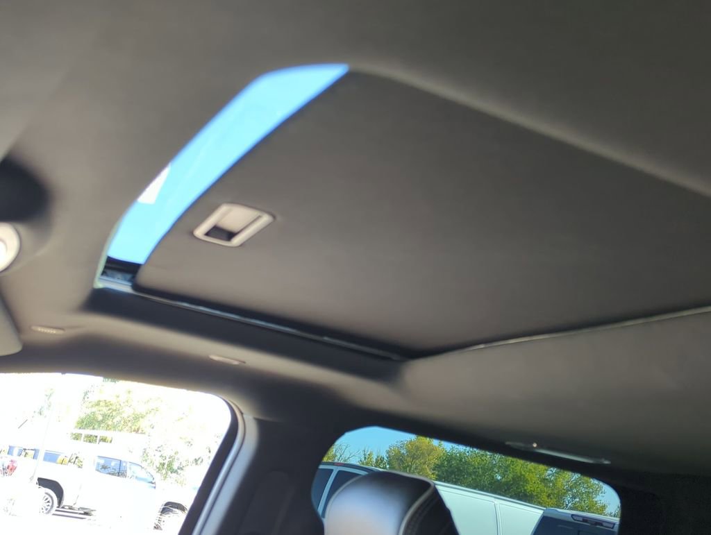 Used 2024 RAM 3500 Limited image 19