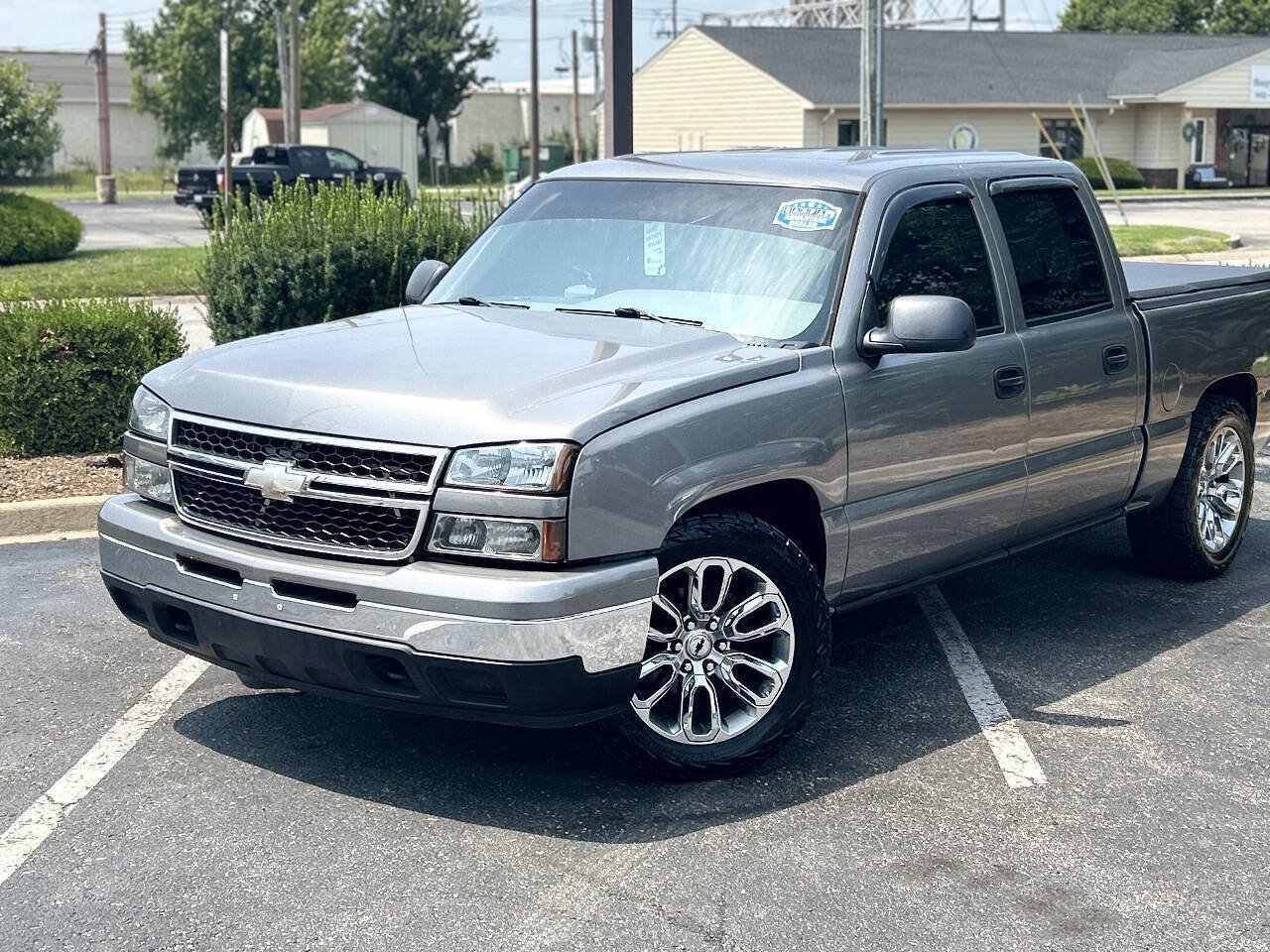 Used 2006 Chevrolet Silverado 1500 LT w/ Light Duty Power Package RWD image 3