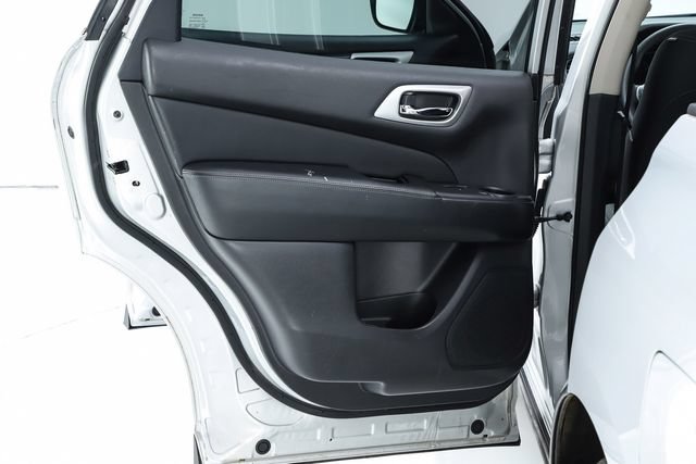 Used 2018 Nissan Pathfinder S FWD image 56