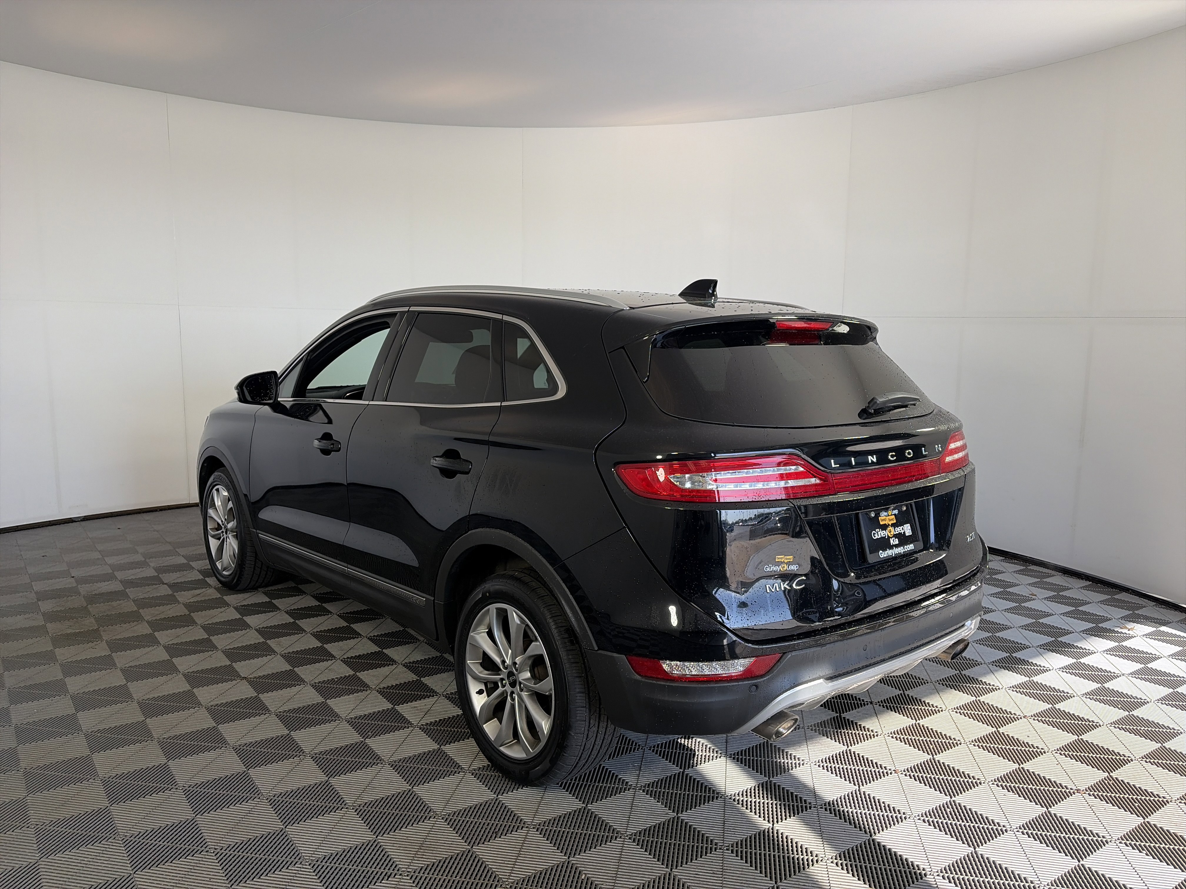 Used 2017 Lincoln MKC Select w/ Select Plus Package FWD image 8