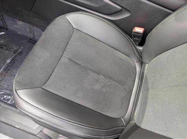 New 2025 Jeep Grand Cherokee L Altitude image 4