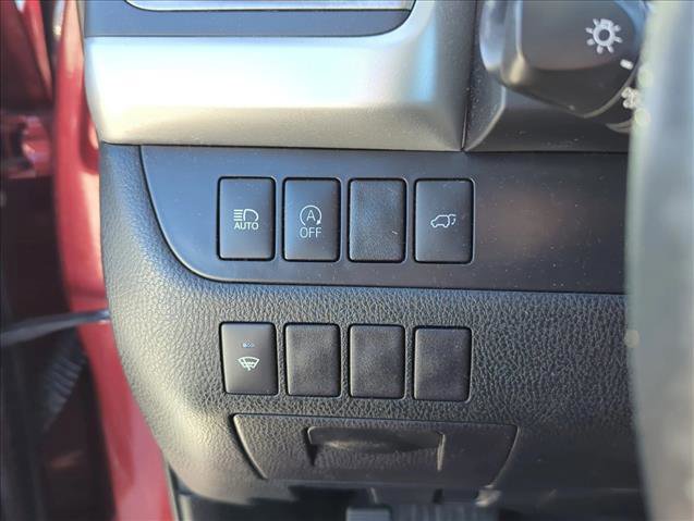 Certified 2018 Toyota Highlander SE image 11