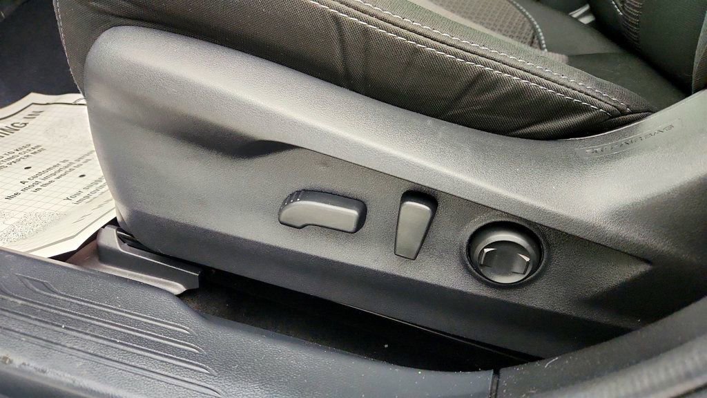 Used 2024 Subaru Outback Premium image 11