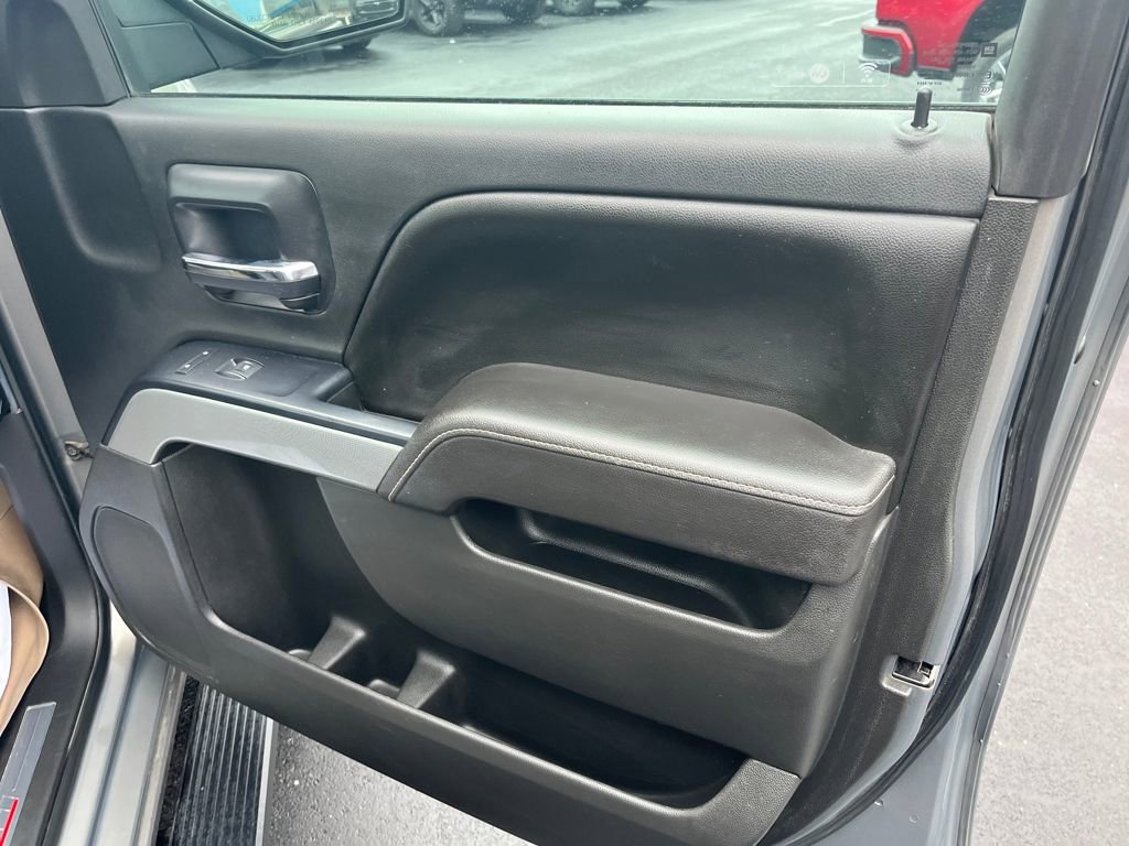 Used 2017 Chevrolet Silverado 1500 LT w/ All Star Edition image 29