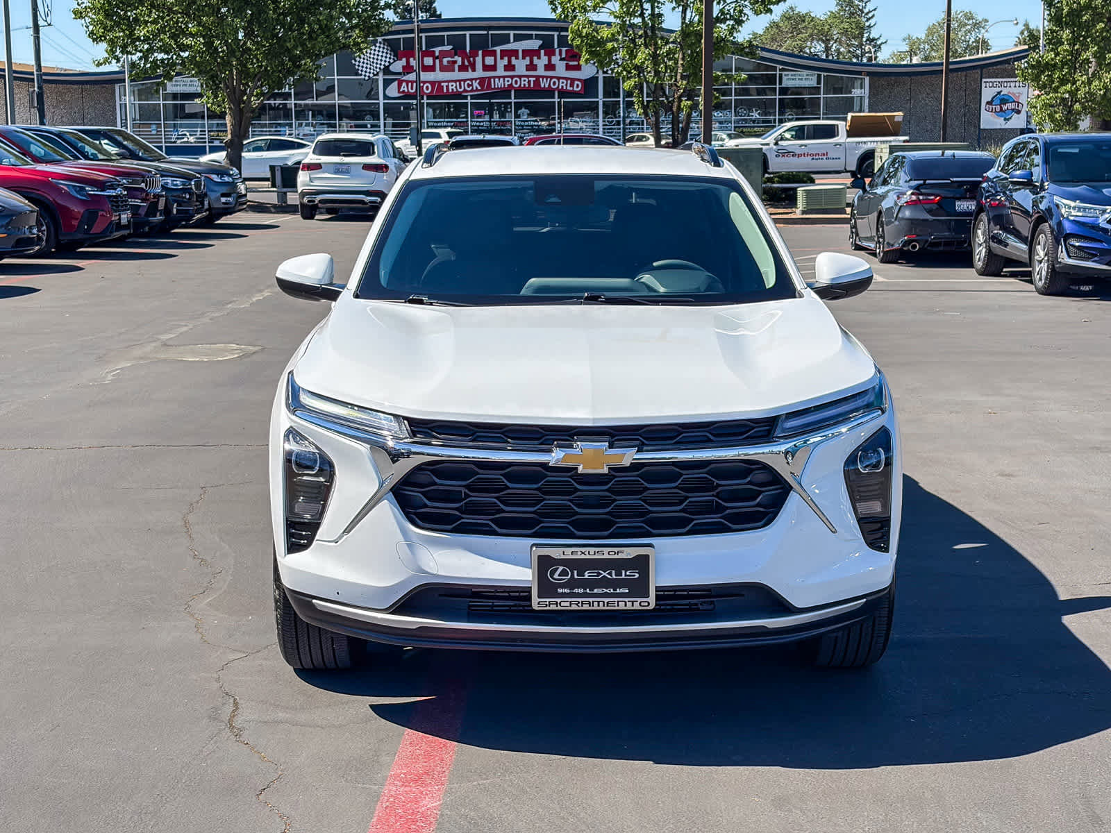 Used 2025 Chevrolet Trax LT FWD image 6