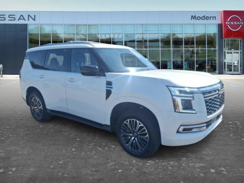 Used 2025 Nissan Armada SL AWD/4WD image 3