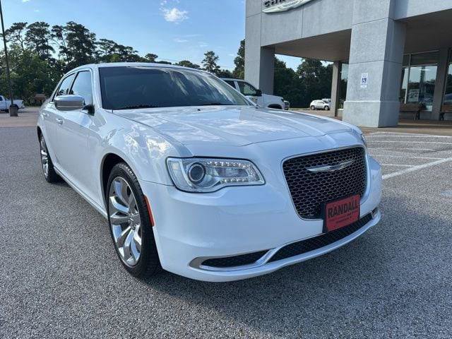 Certified 2021 Chrysler 300 Touring w/ Chrome Appearance Package