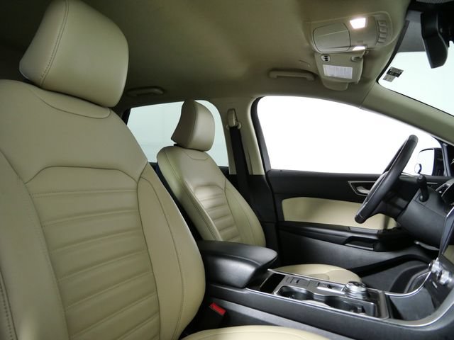 Certified 2024 Ford Edge SEL w/ Convenience Package AWD/4WD image 12
