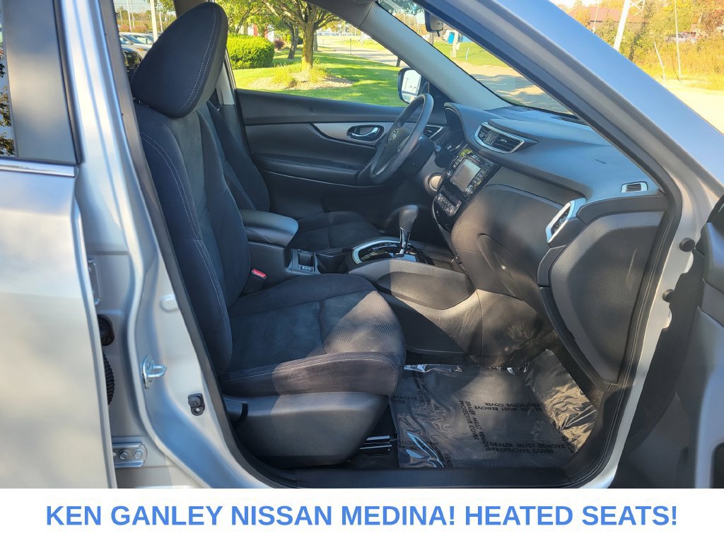 Used 2016 Nissan Rogue SV w/ SV Premium Package AWD/4WD image 48