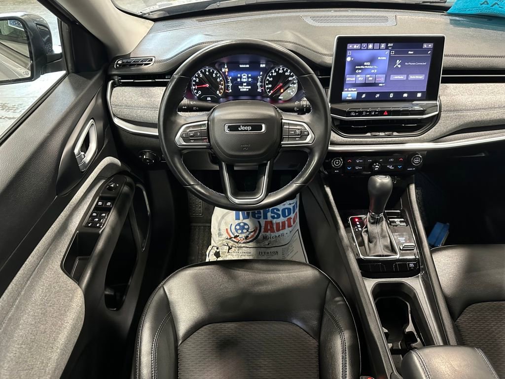 Used 2022 Jeep Compass Latitude w/ Convenience Group image 27