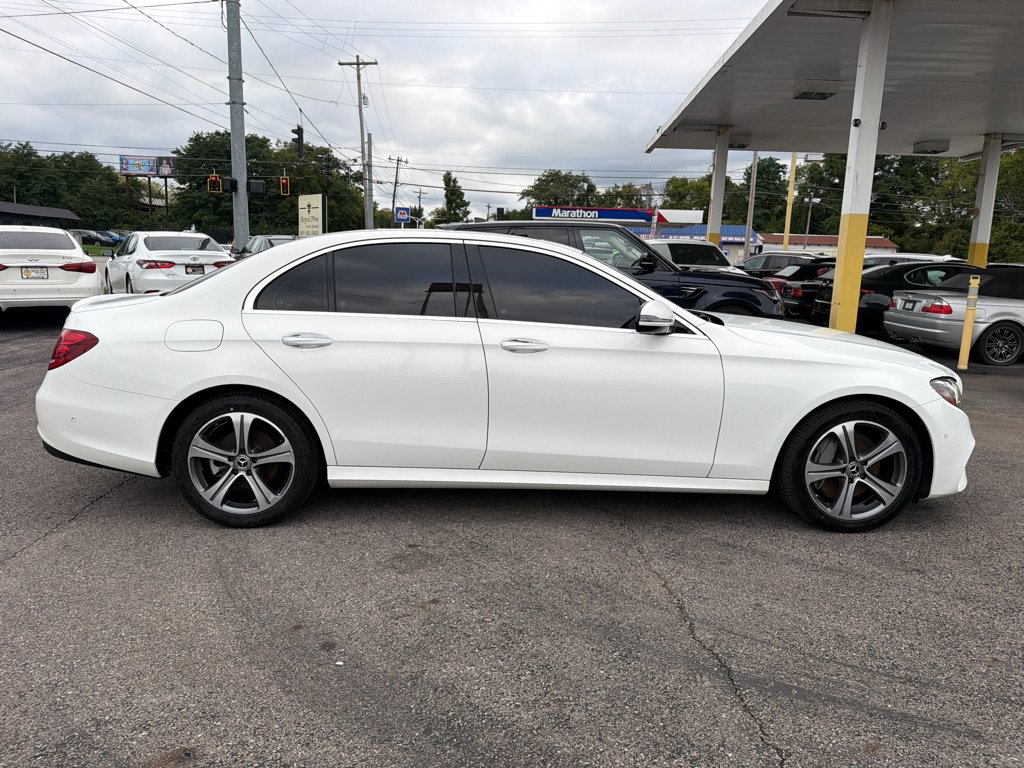 Used 2017 Mercedes-Benz E 300 4MATIC image 17